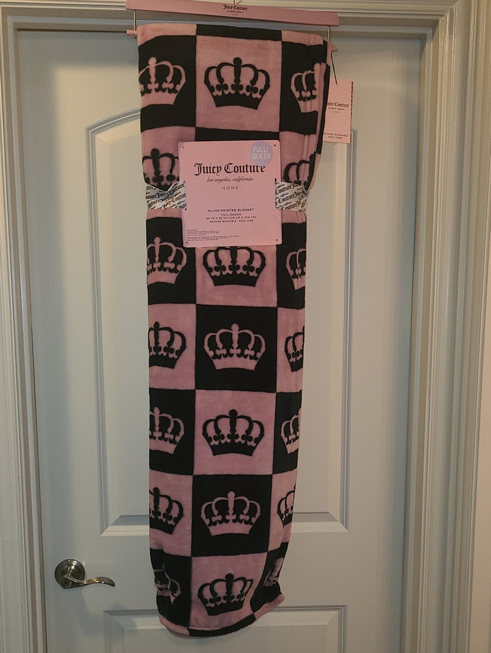 Juicy Couture Pink and Black Crown Print Plush Throw - 90x90